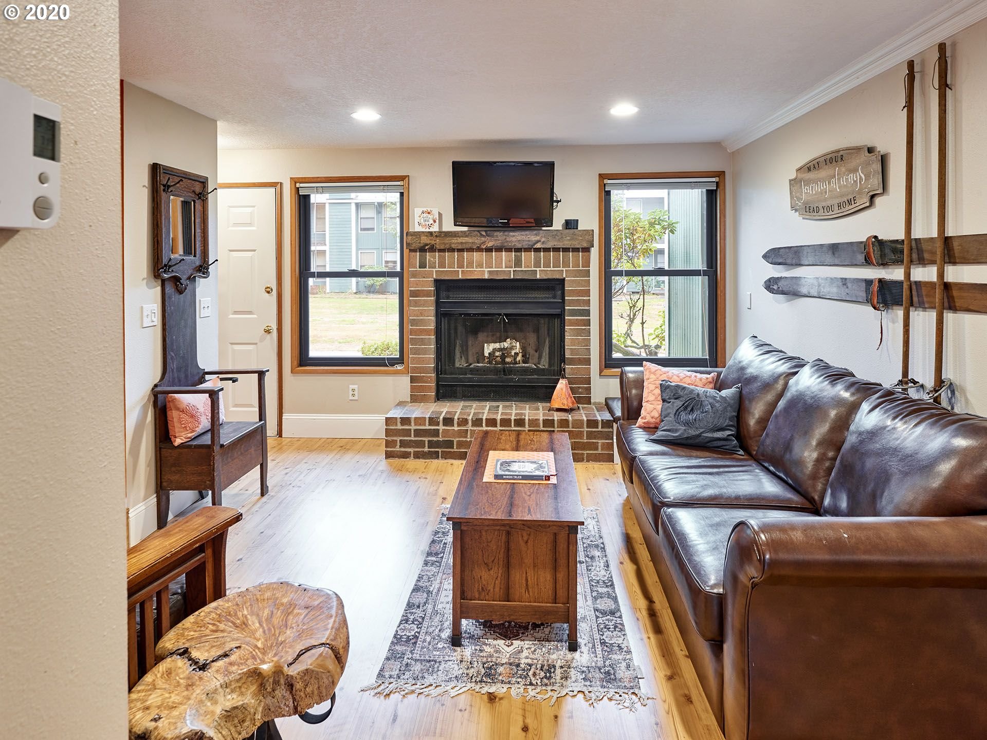 Photo #2: 20224234 Listing 