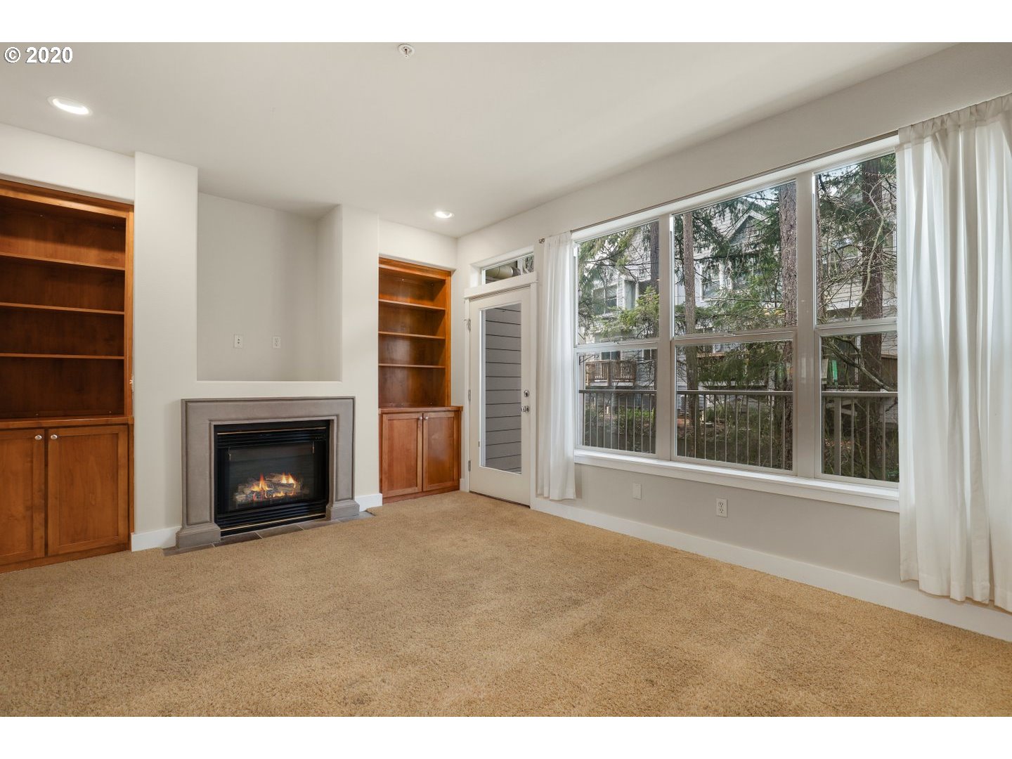 Photo #4: 20224364 Listing 