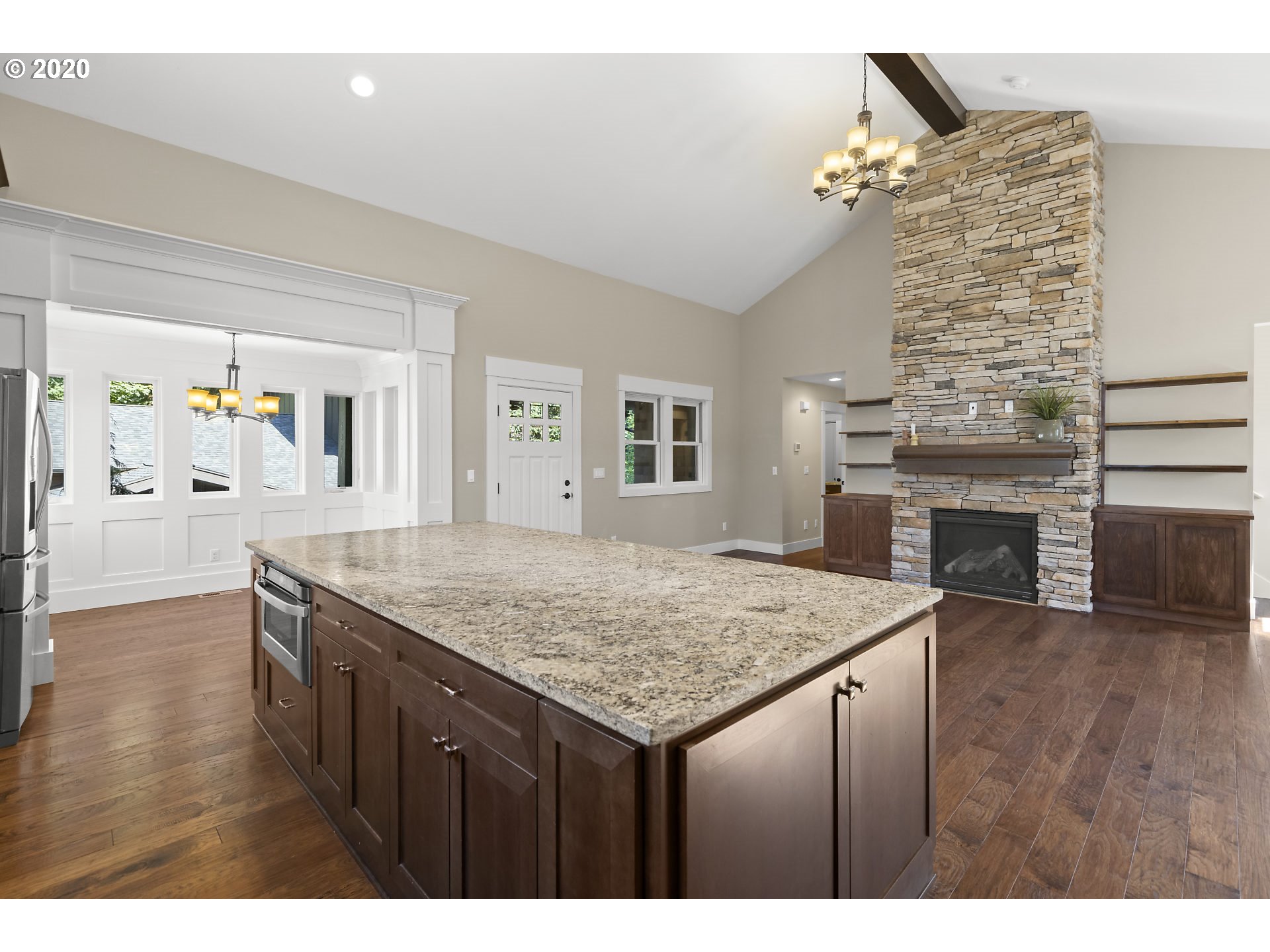 Photo #5: 20224635 Listing 