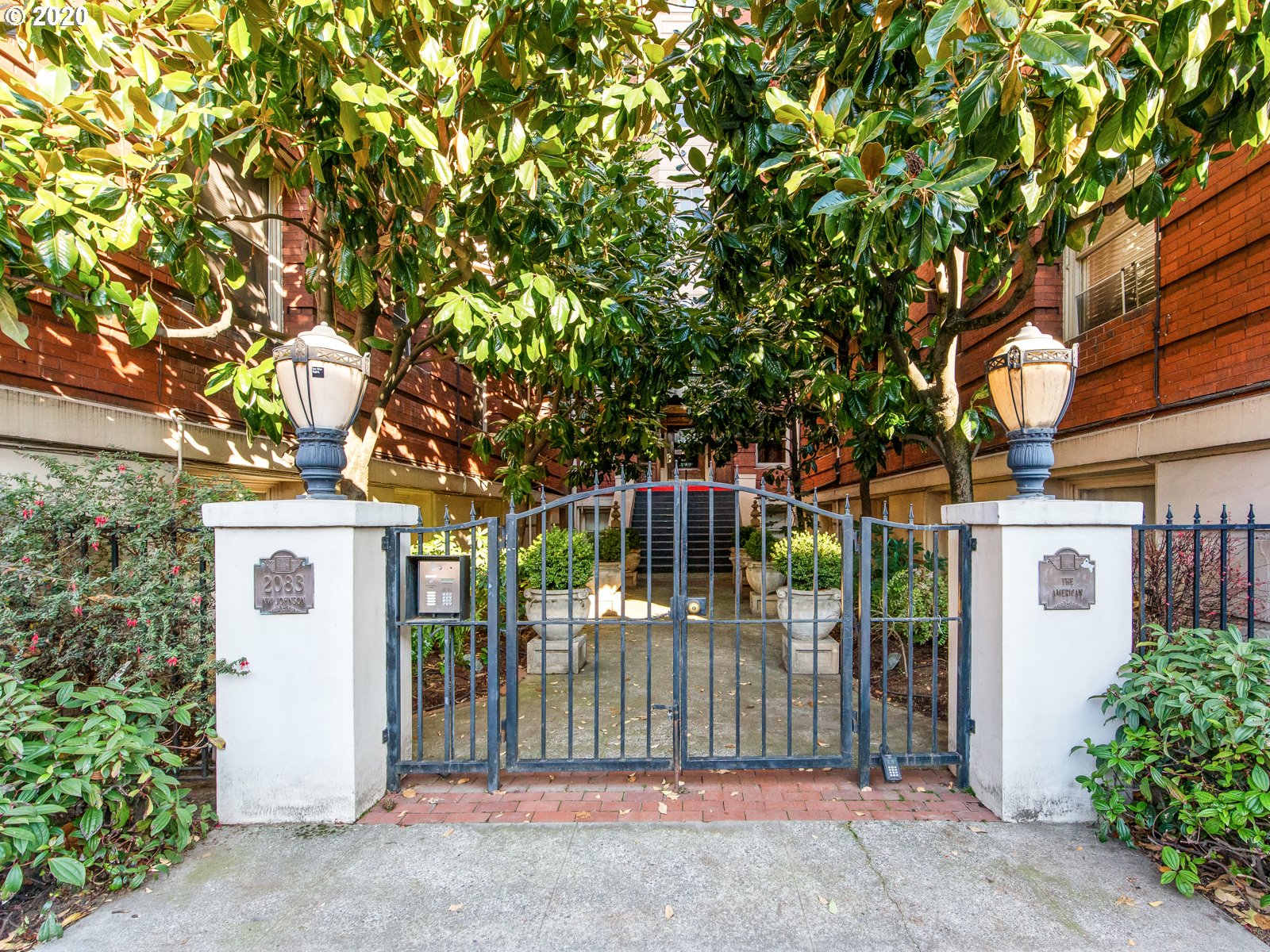 Photo #2: 20224814 Listing 