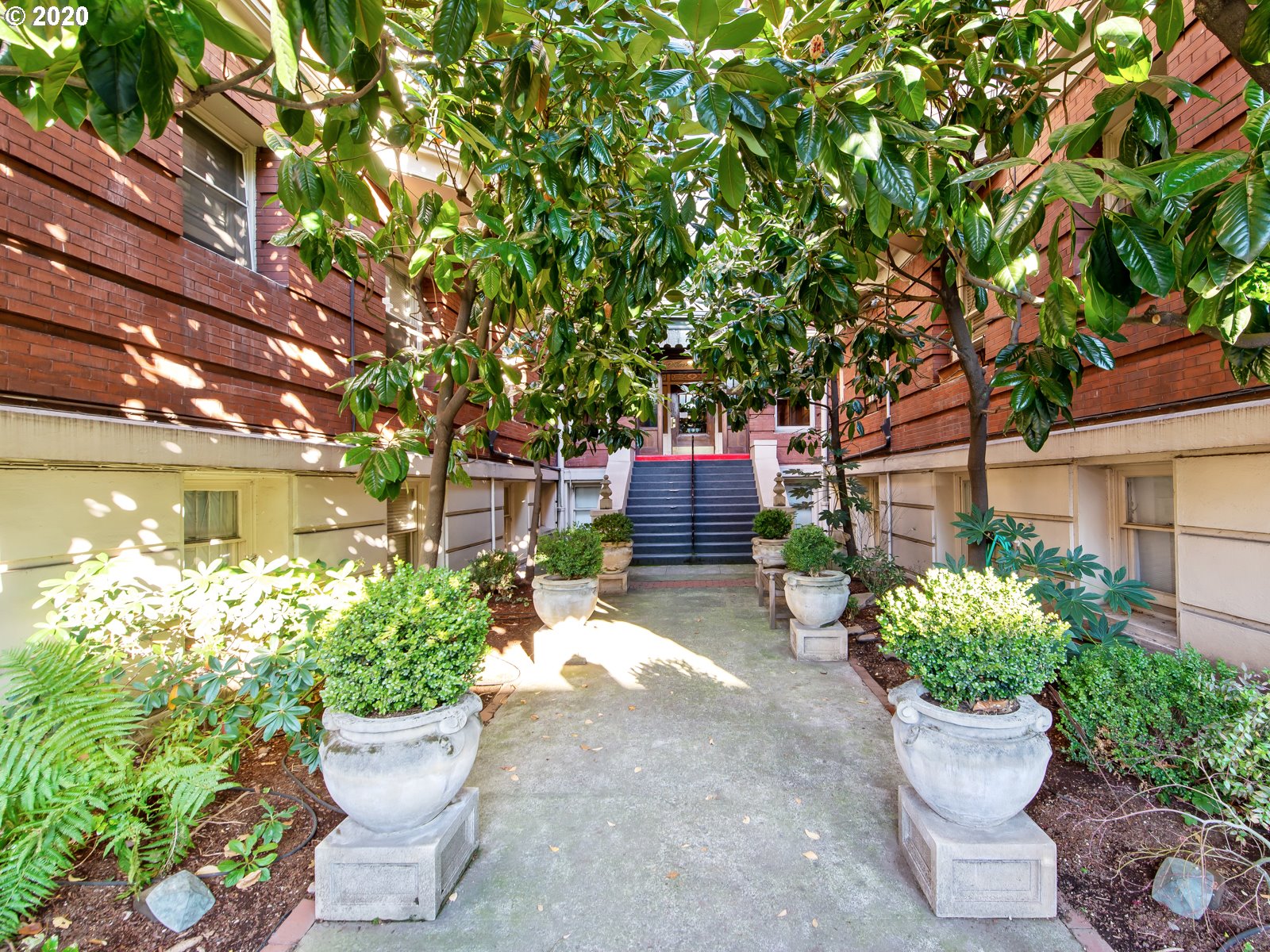 Photo #3: 20224814 Listing 