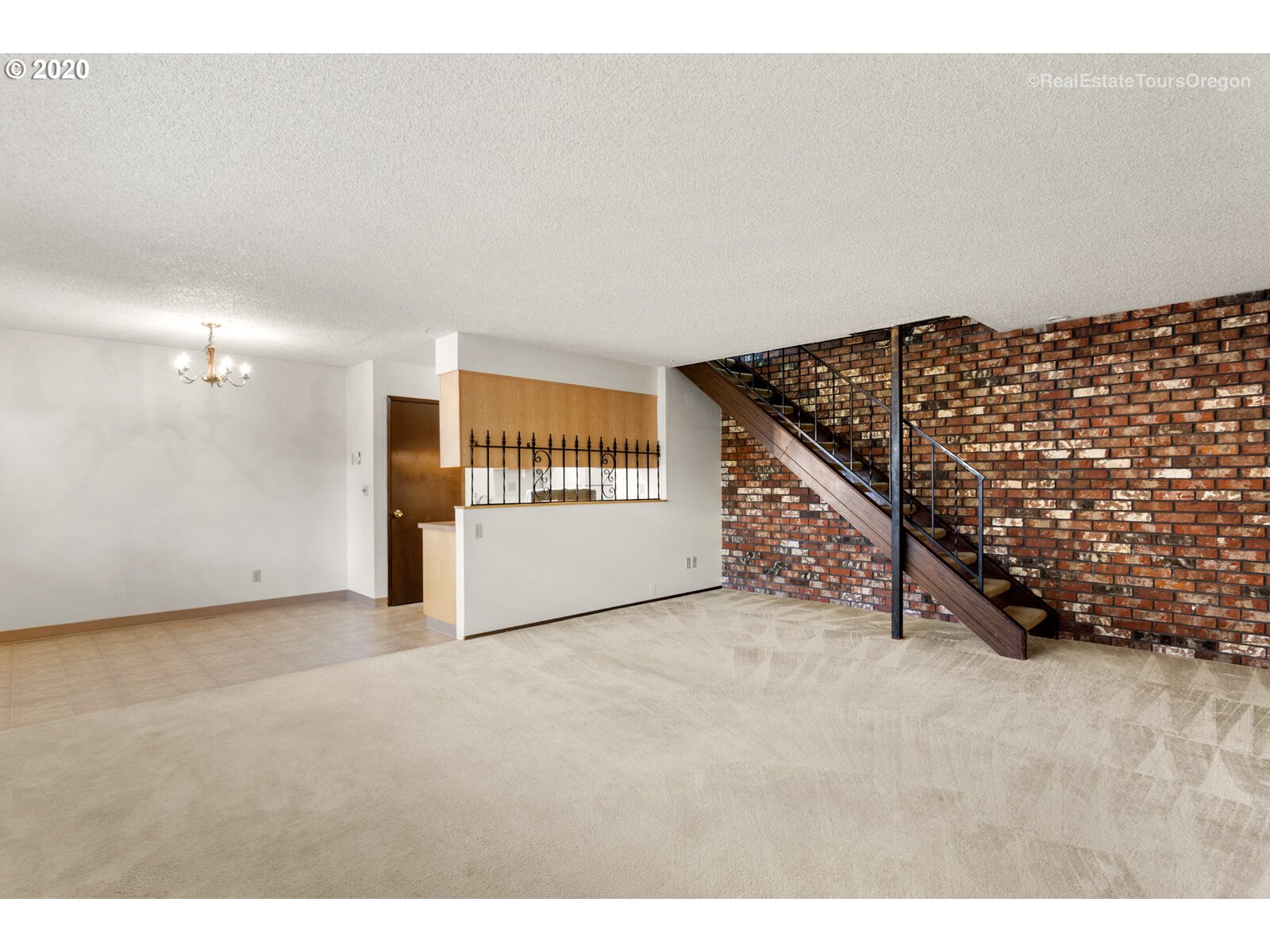 Photo #3: 20227133 Listing 