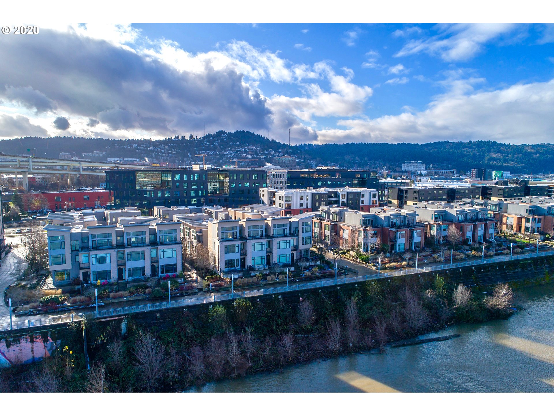 Photo #4: 20228525 Listing 