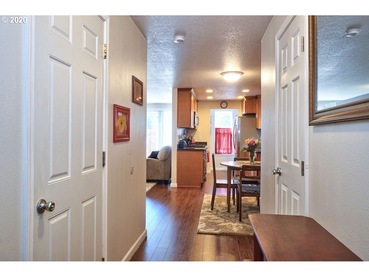 Photo #2: 20228640 Listing 