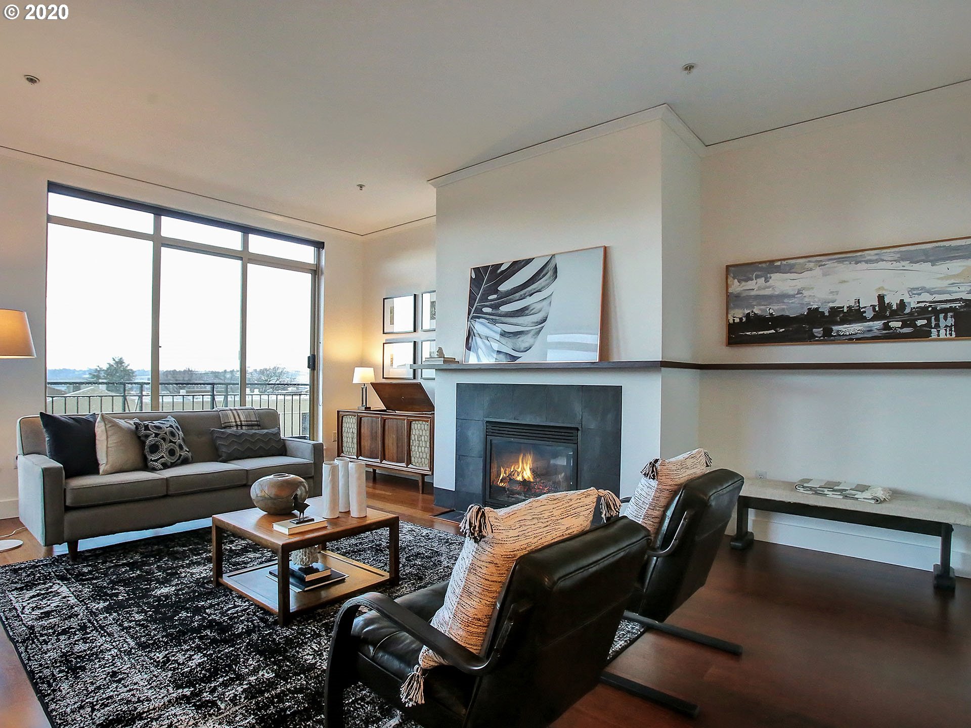 Photo #2: 20228996 Listing 