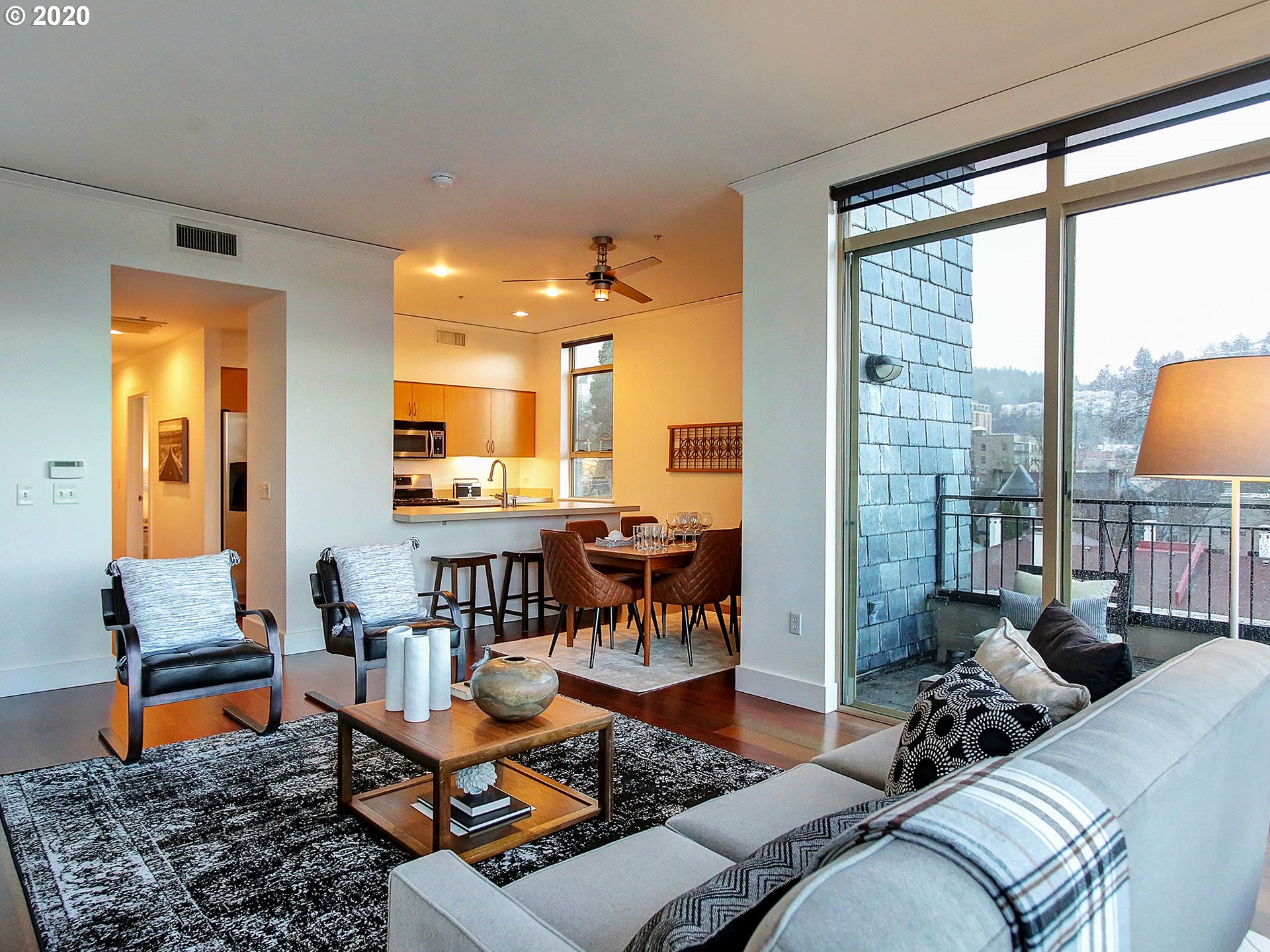 Photo #3: 20228996 Listing 