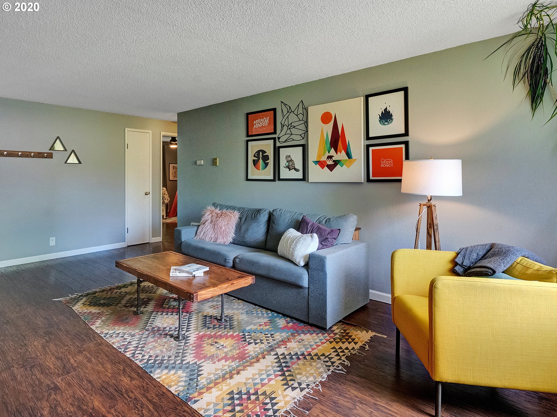 Photo #3: 20229573 Listing 