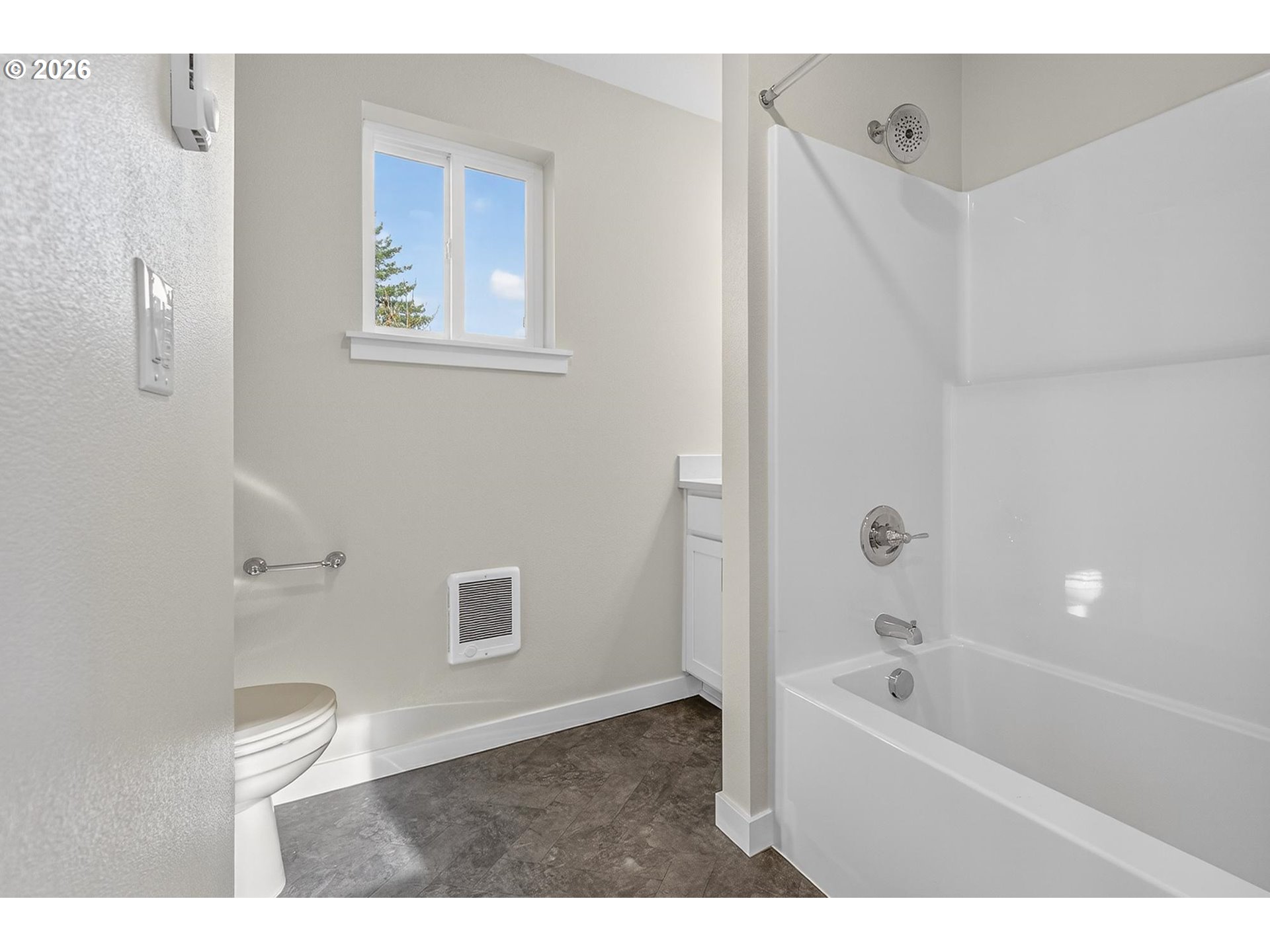 Photo #17: 202324057 Listing: Photo #17