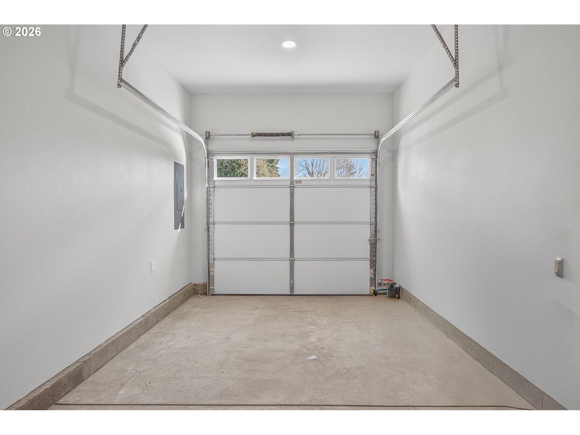 Photo #4: 202324057 Listing: Photo #4