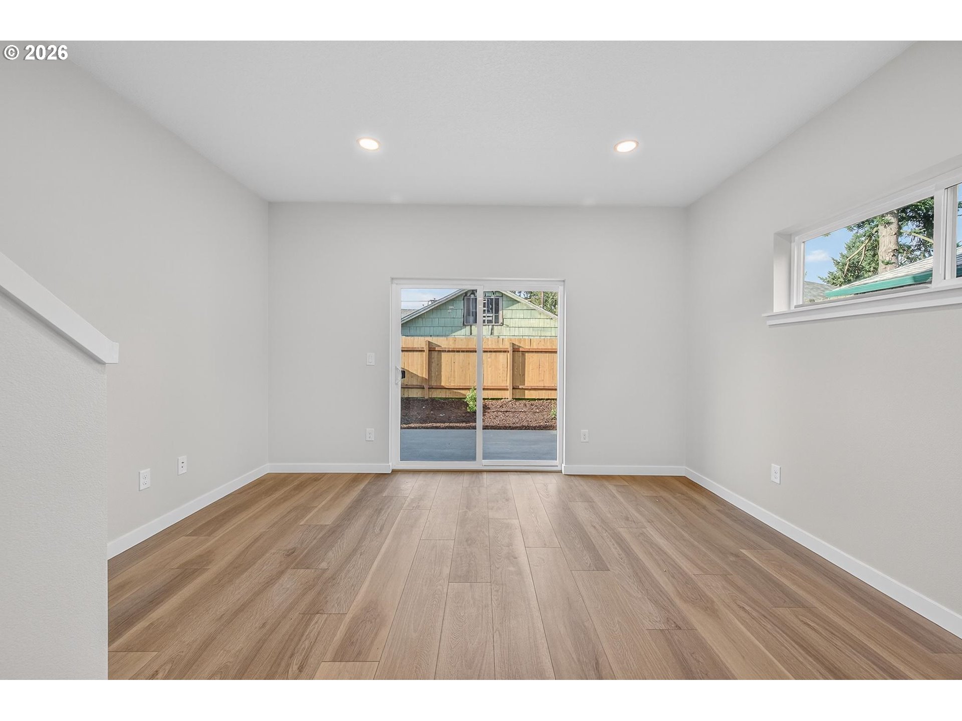 Photo #8: 202324057 Listing: Photo #8