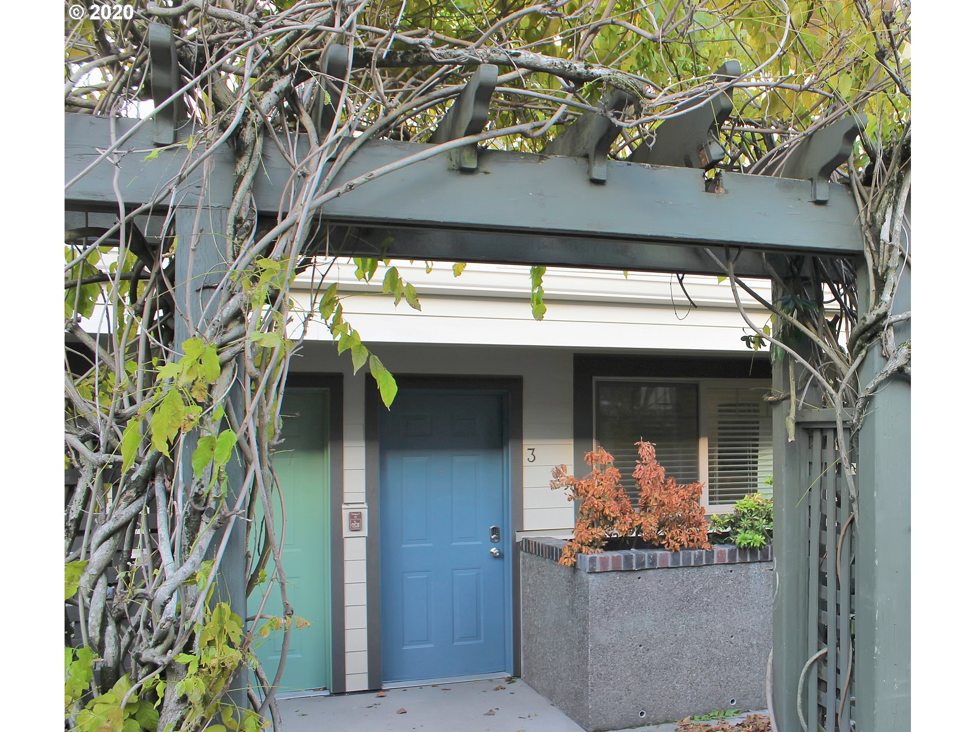 Photo #2: 20234461 Listing 