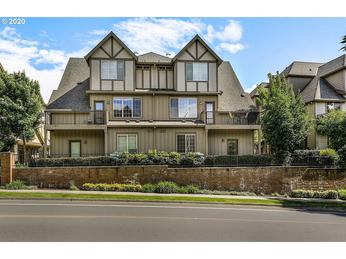 Photo #3: 20236399 Listing 