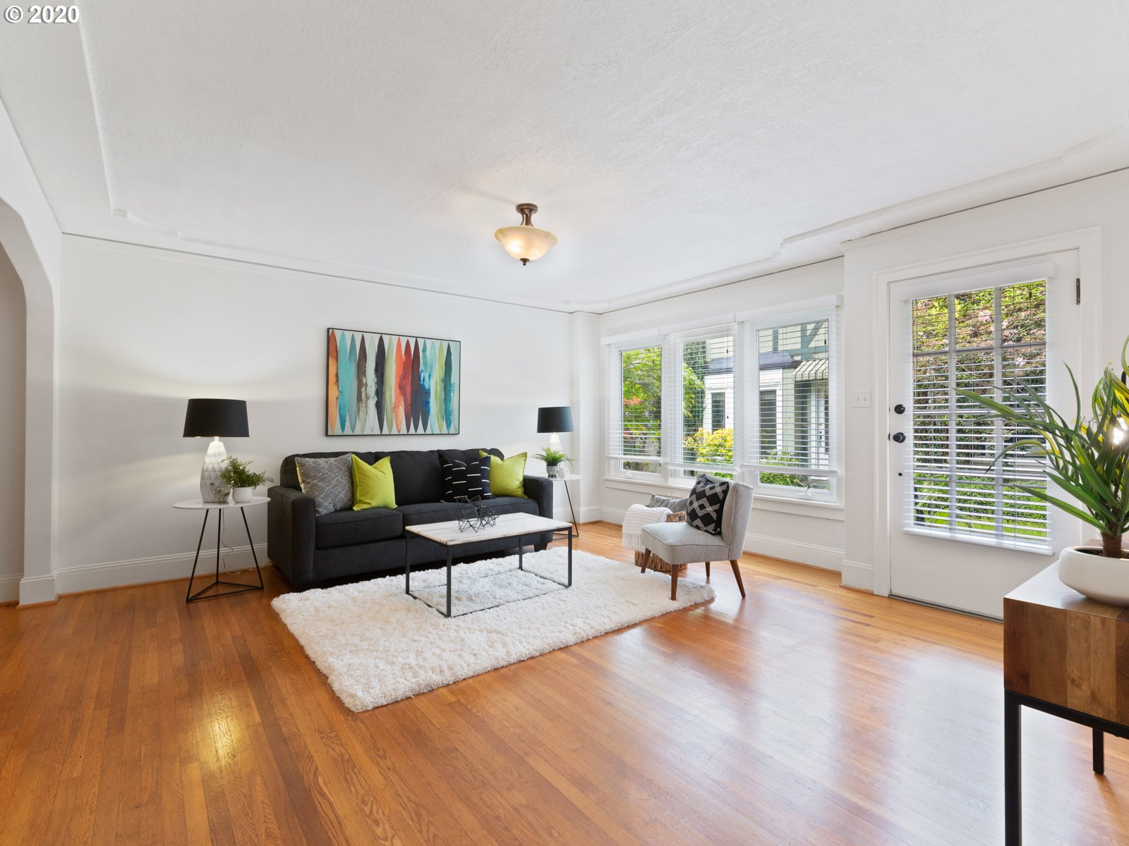 Photo #4: 20237181 Listing 