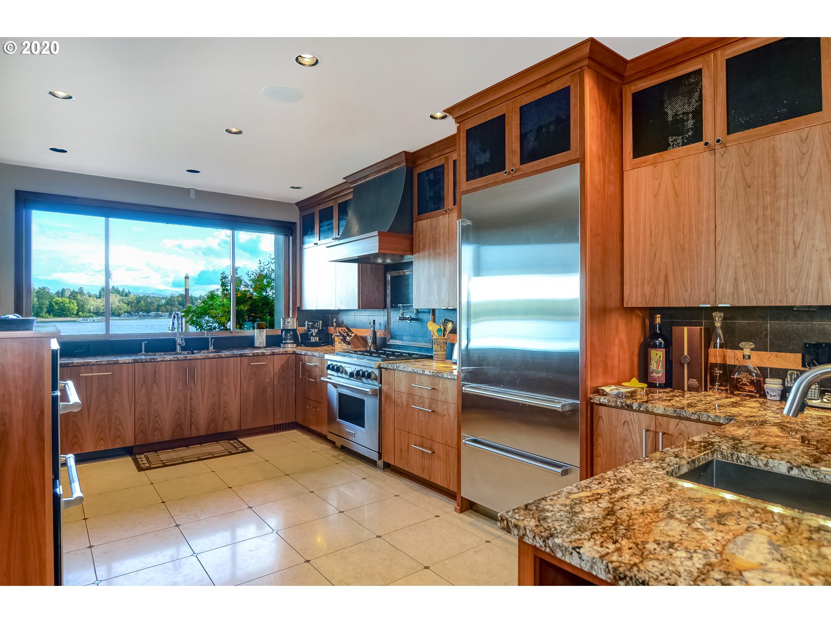 Photo #6: 20238390 Listing 
