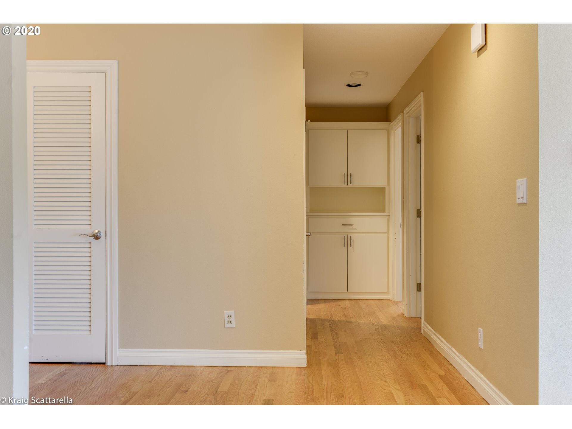 Photo #5: 20239489 Listing 