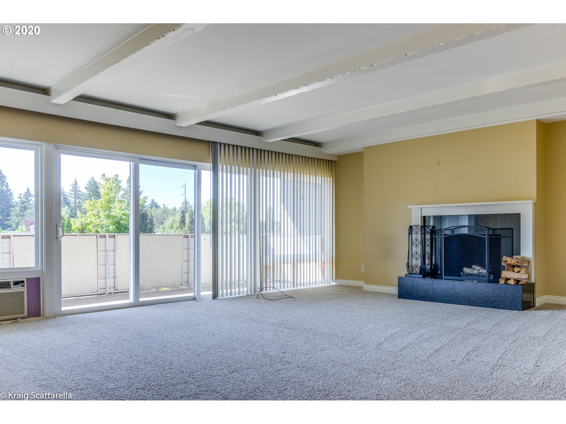 Photo #2: 20239489 Listing 