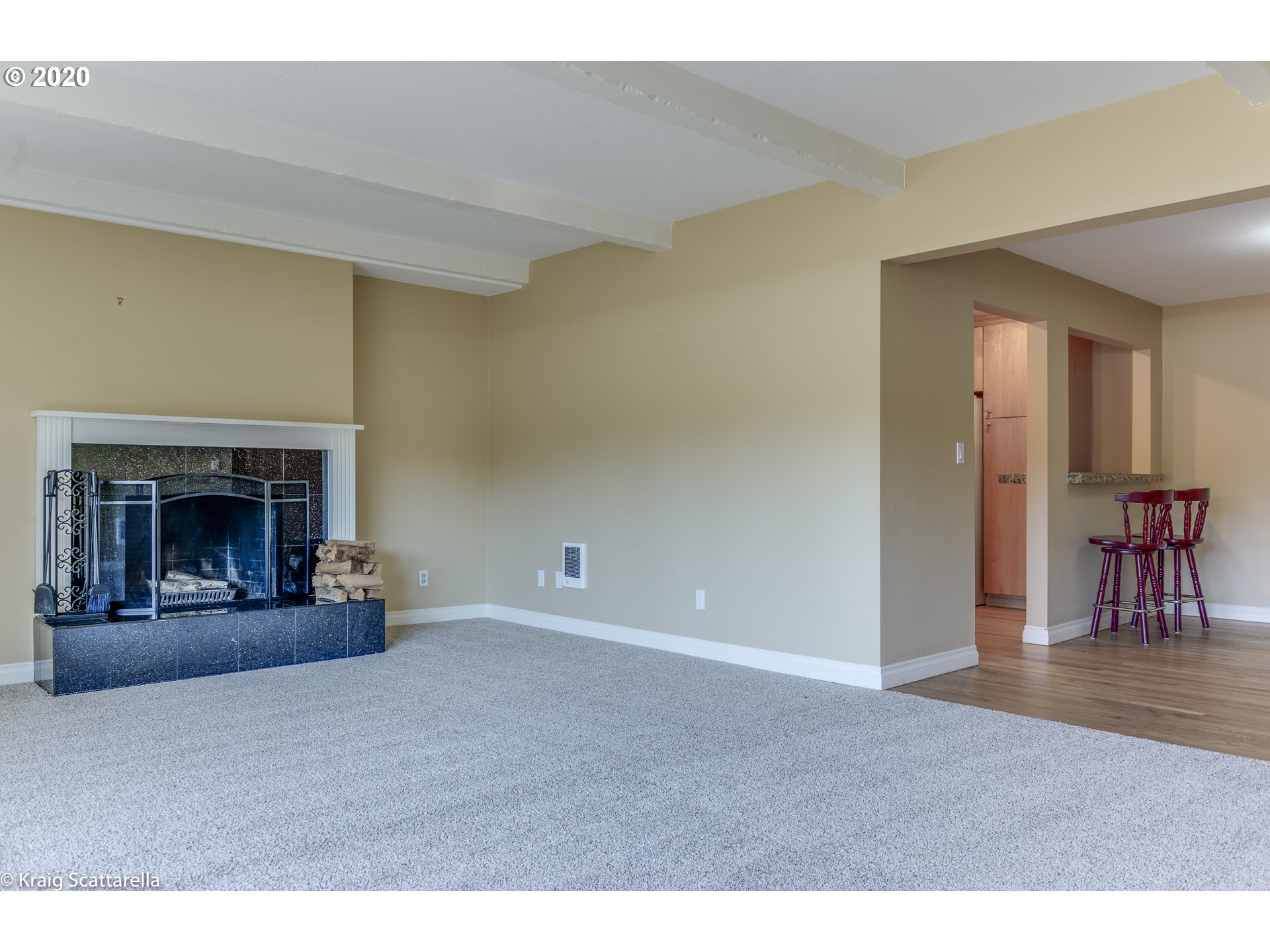 Photo #3: 20239489 Listing 