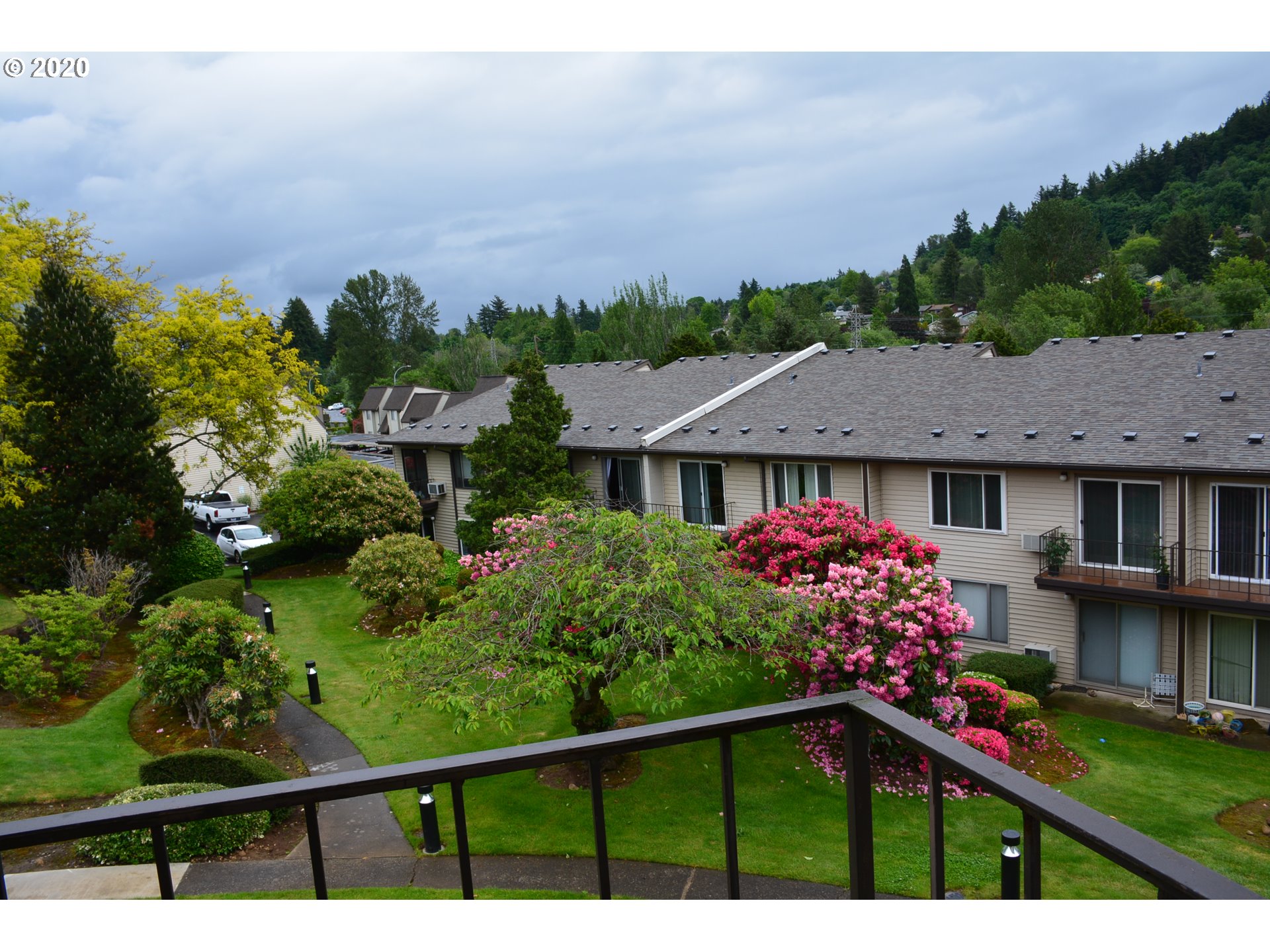 Photo #2: 20242024 Listing 
