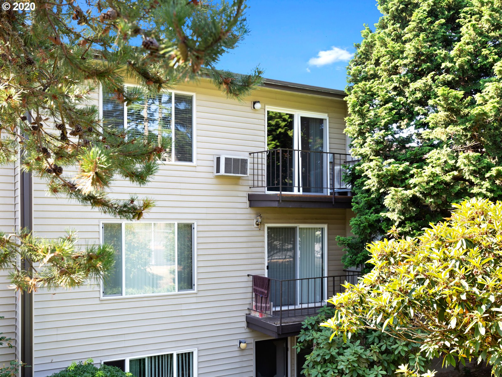 Photo #5: 20243909 Listing 