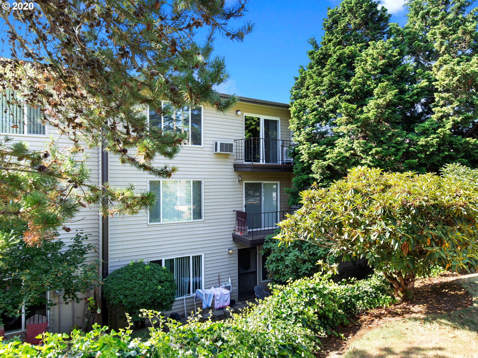 Photo #4: 20243909 Listing 