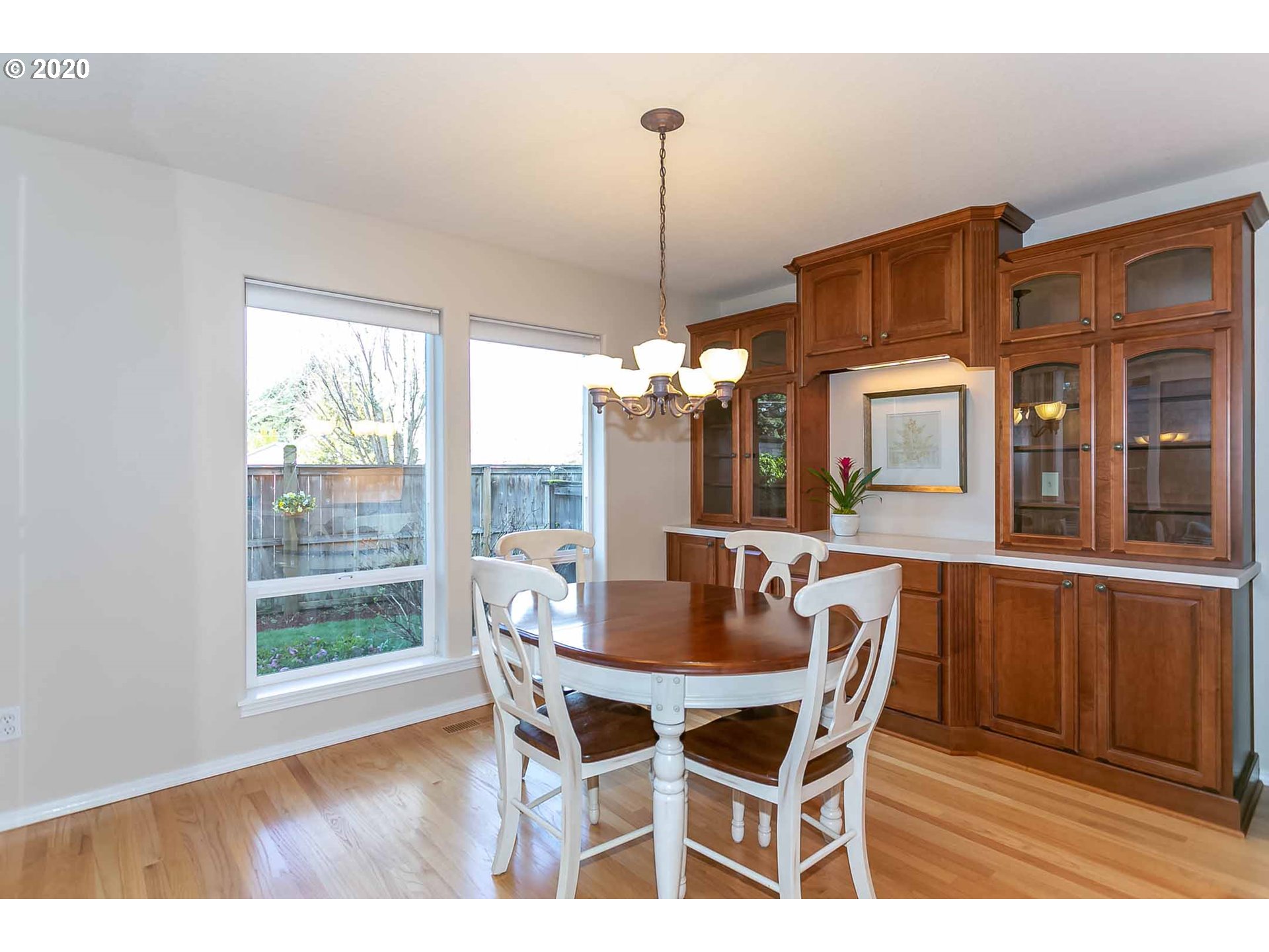 Photo #2: 20245195 Listing 