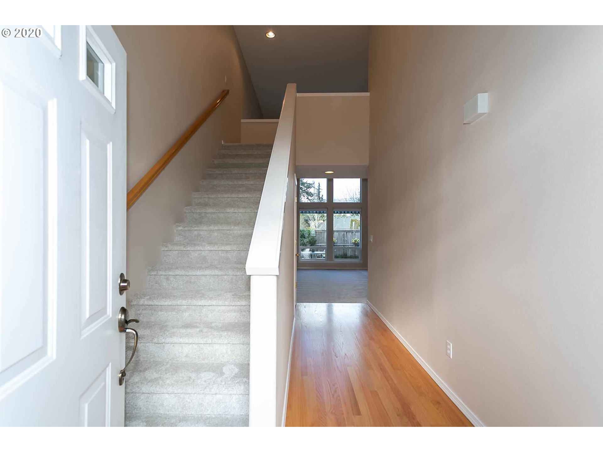 Photo #4: 20245195 Listing 