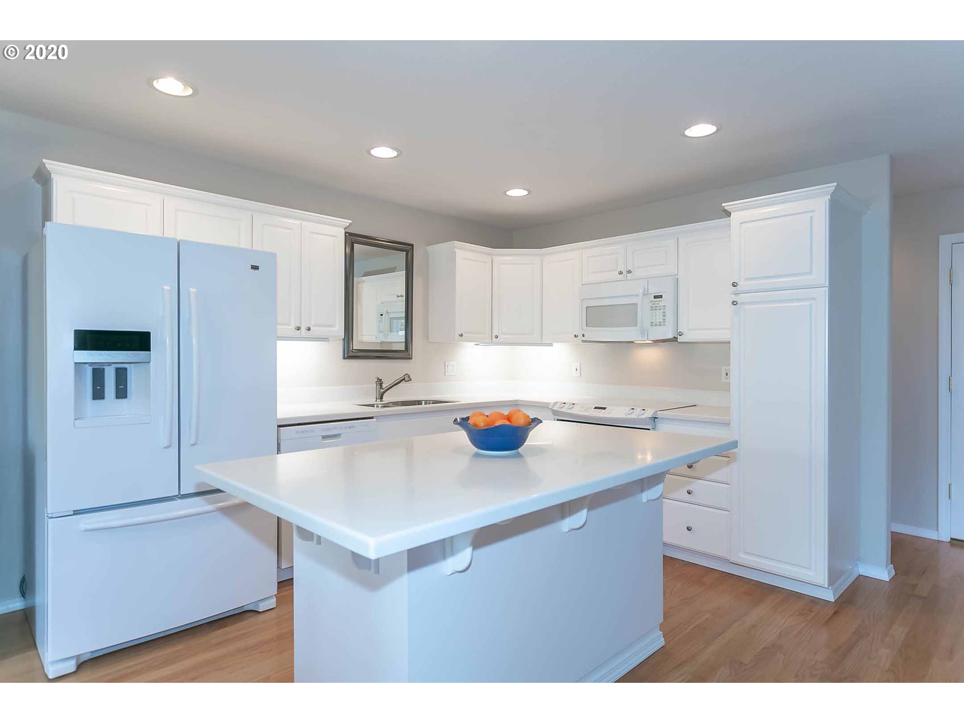 Photo #6: 20245195 Listing 