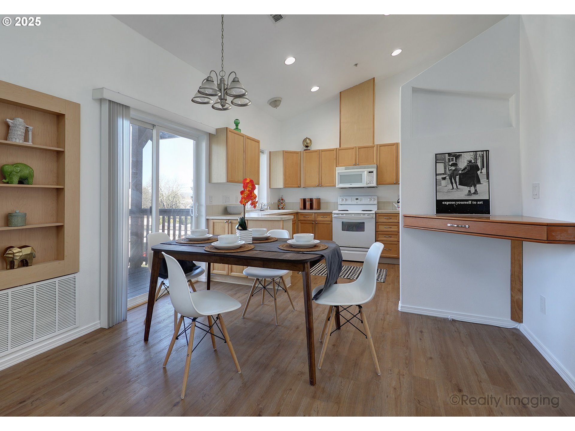 Photo #6: 202472111 Listing 