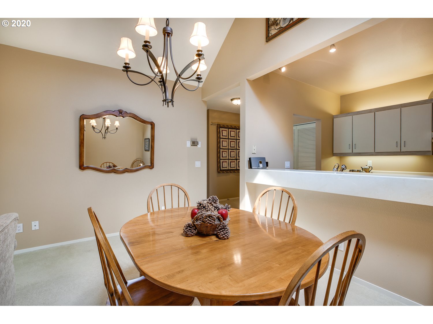 Photo #5: 20247321 Listing 