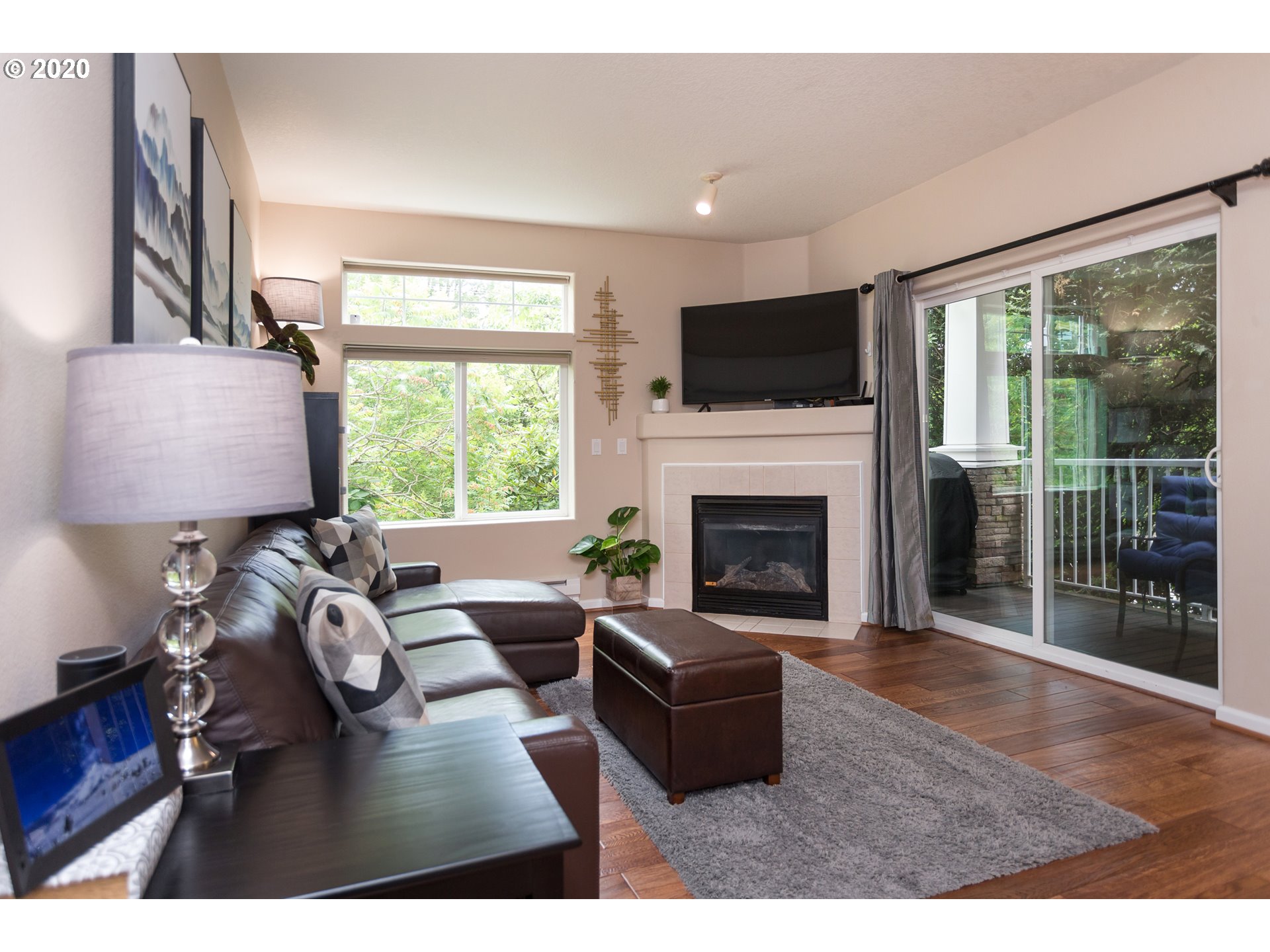 Photo #2: 20248515 Listing 