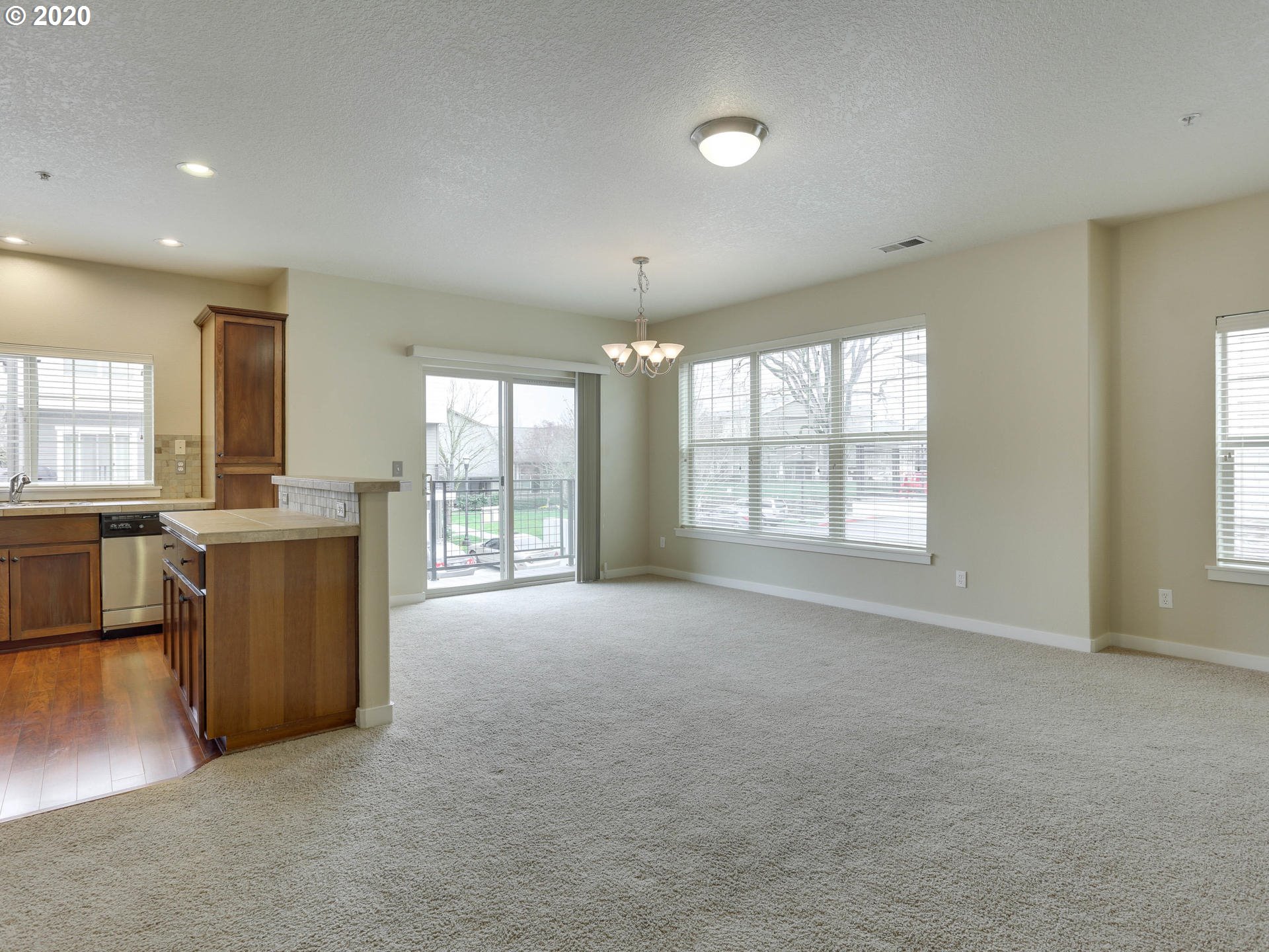 Photo #3: 20254494 Listing 