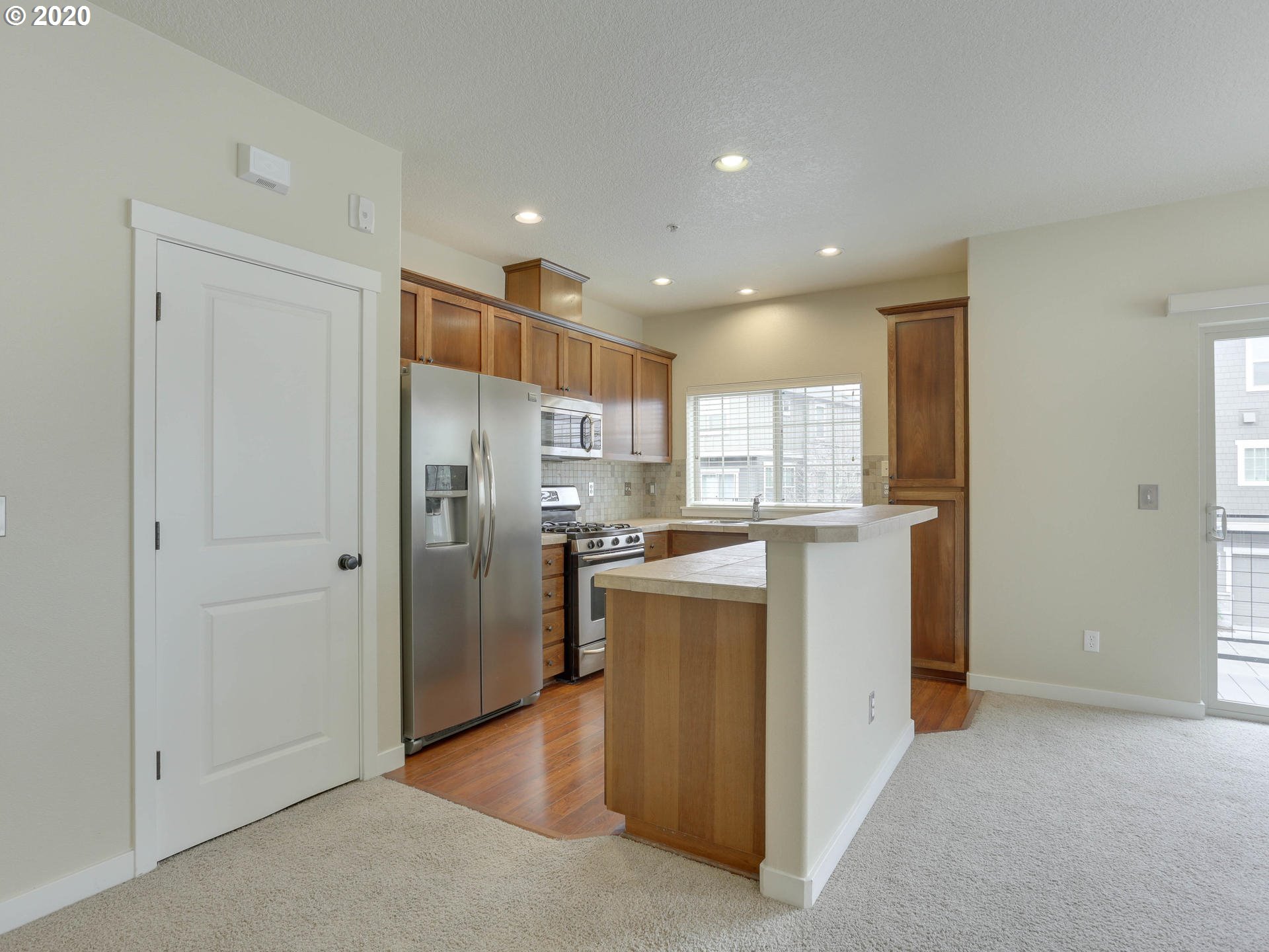 Photo #4: 20254494 Listing 