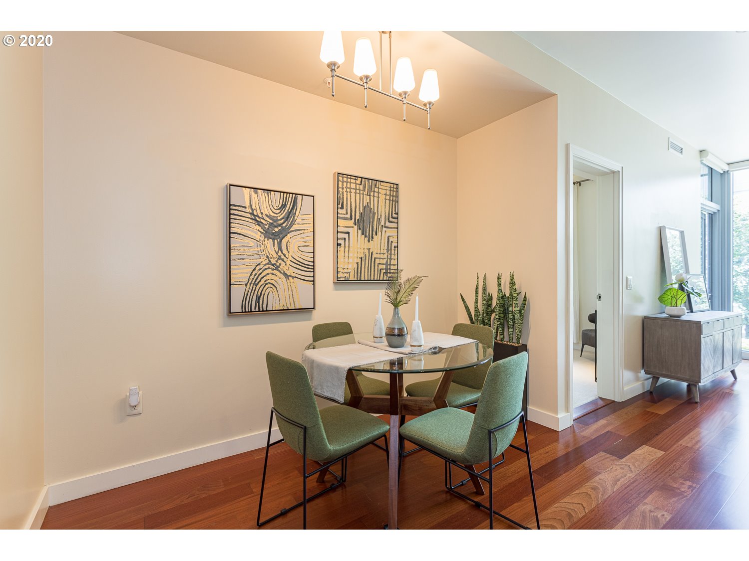 Photo #2: 20255746 Listing 