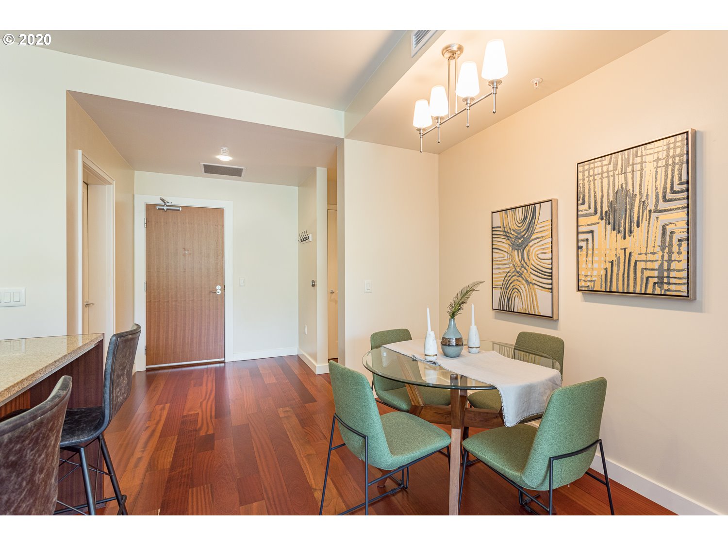 Photo #3: 20255746 Listing 