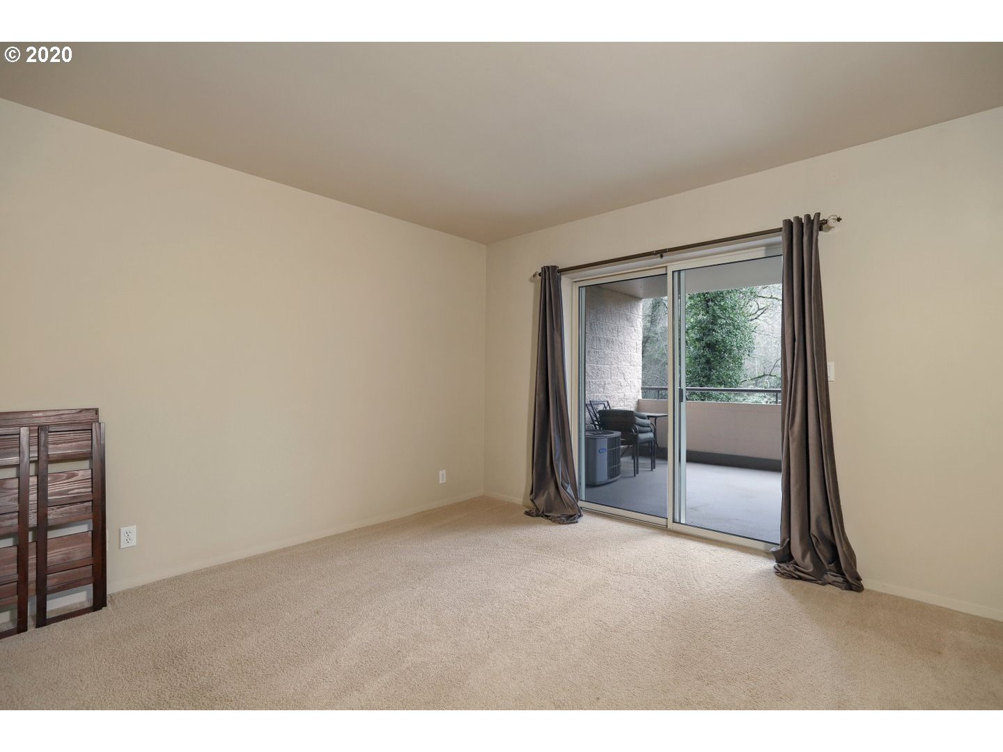 Photo #4: 20260421 Listing 