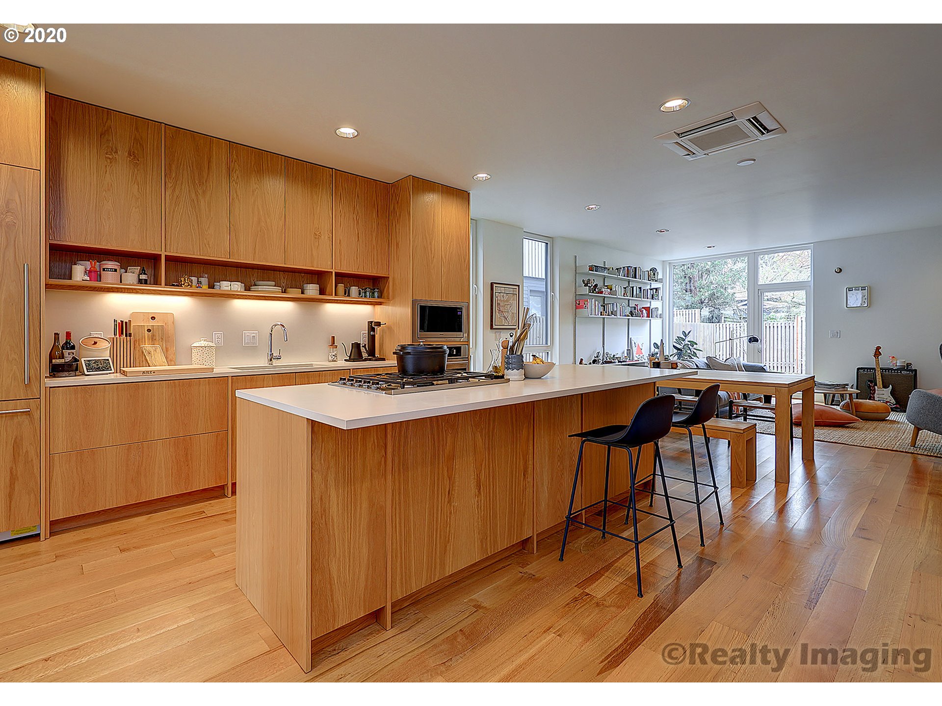 Photo #3: 20263287 Listing 
