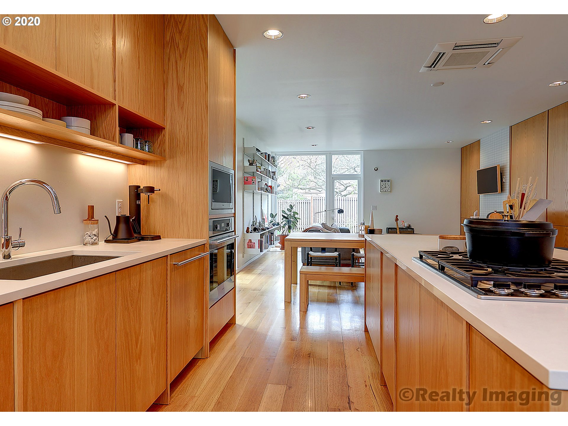 Photo #5: 20263287 Listing 