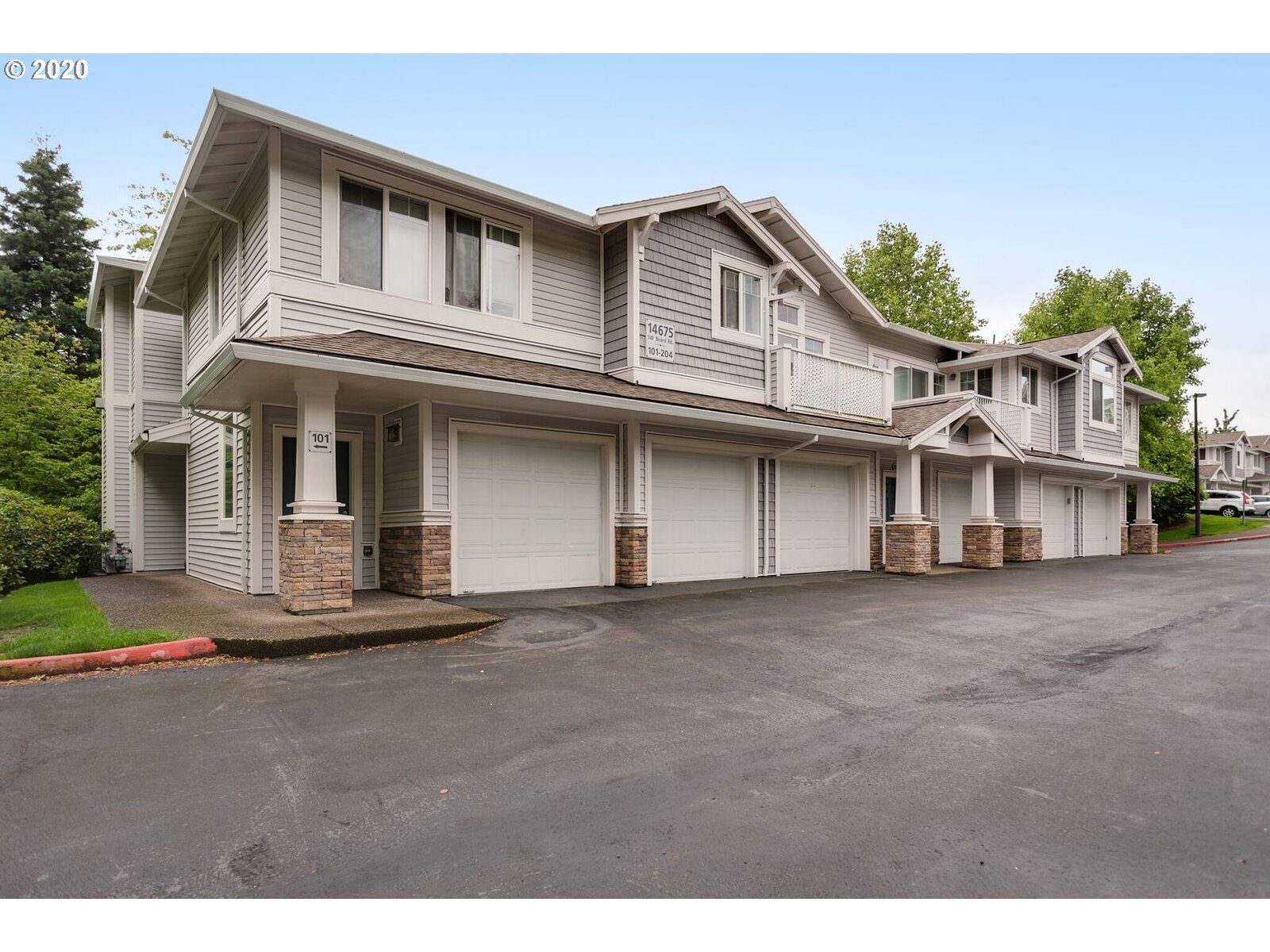 Photo #3: 20264596 Listing 