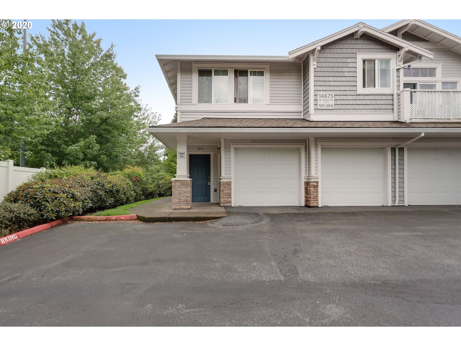 Photo #2: 20264596 Listing 