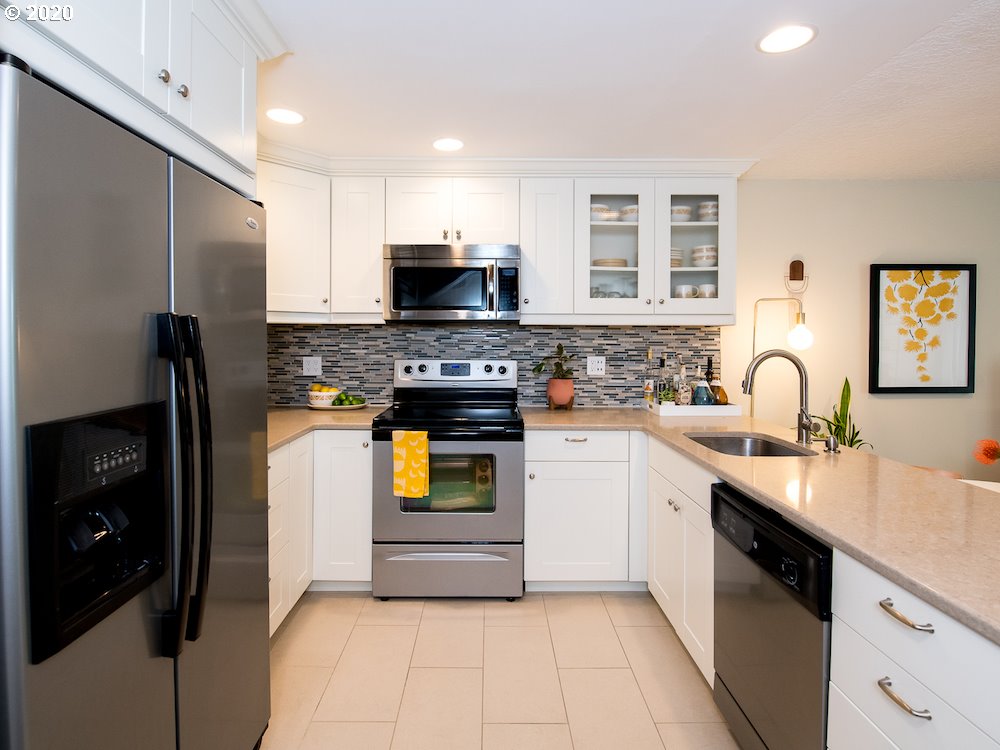Photo #4: 20265917 Listing 