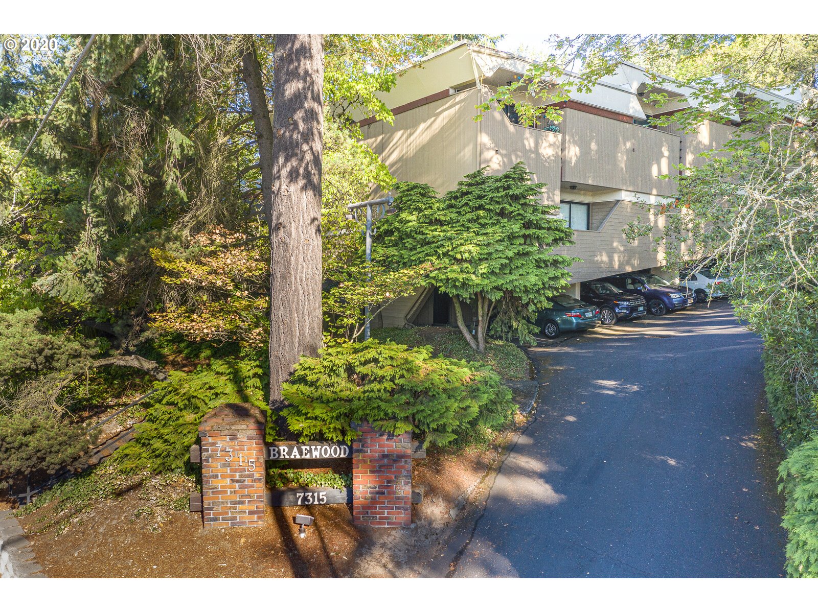 Photo #4: 20266225 Listing 
