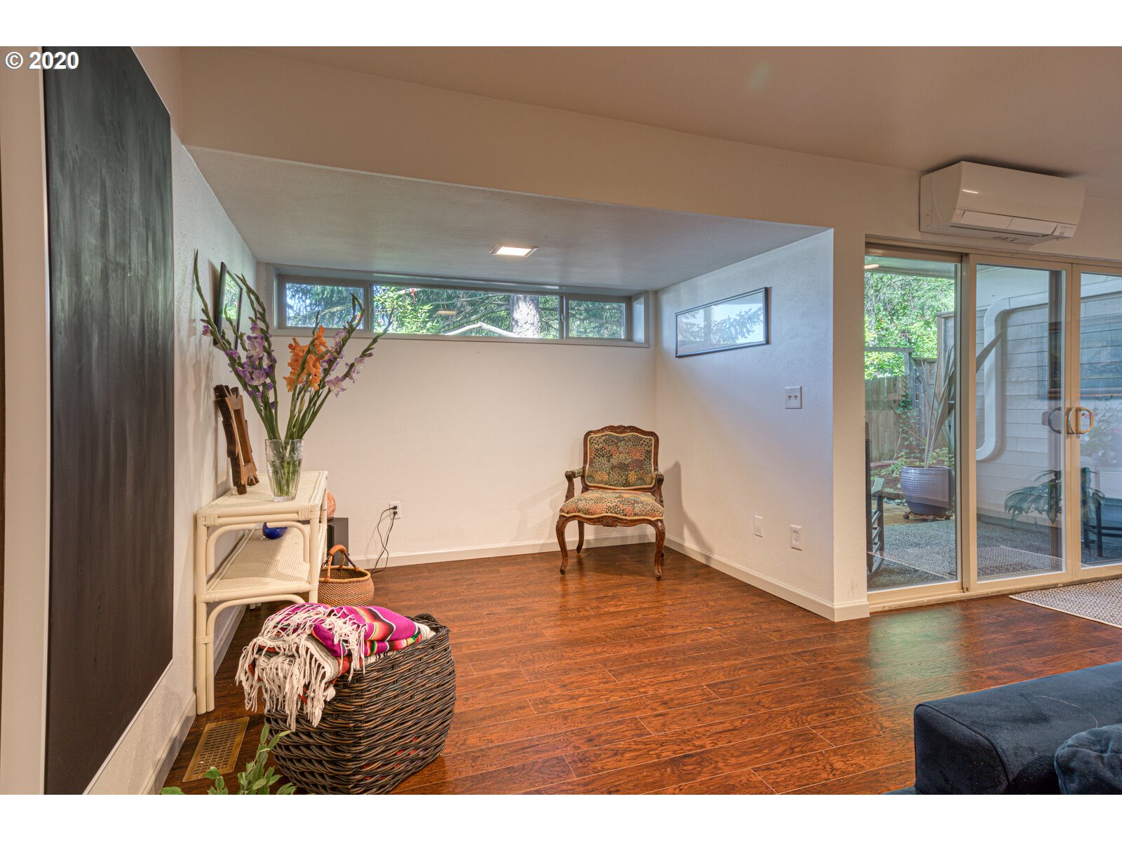Photo #2: 20266225 Listing 