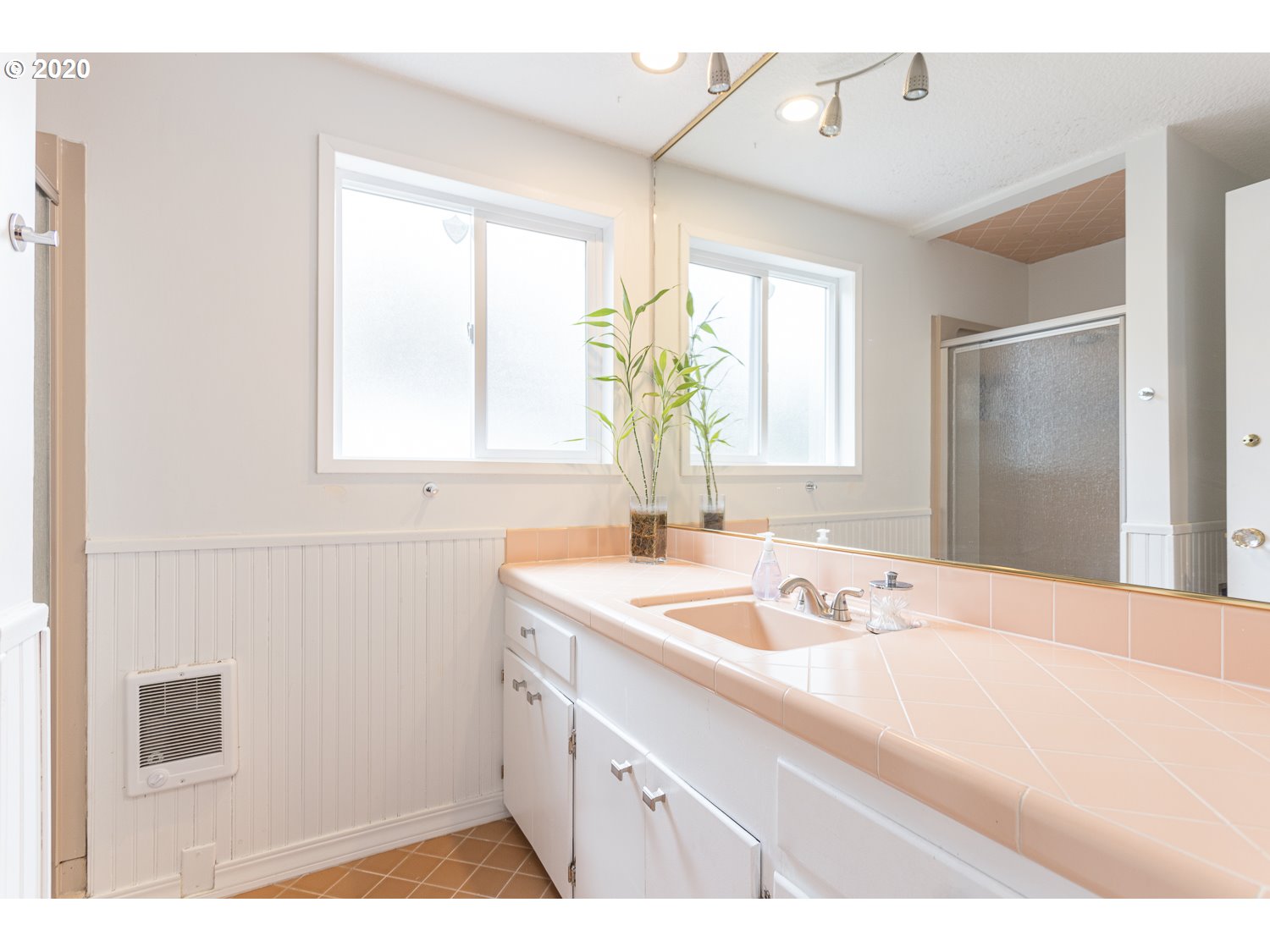 Photo #3: 20268870 Listing 