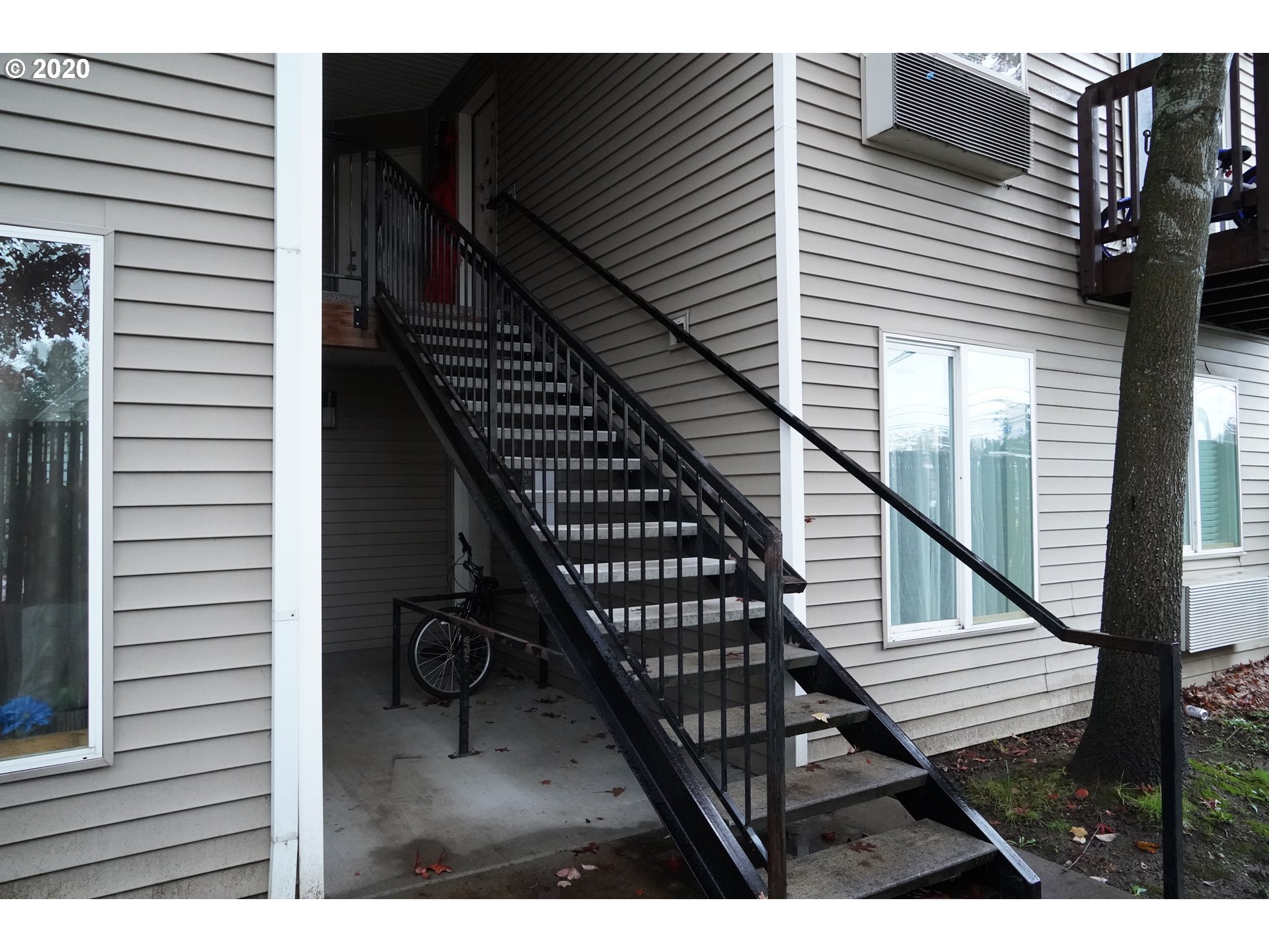 Photo #2: 20269606 Listing 