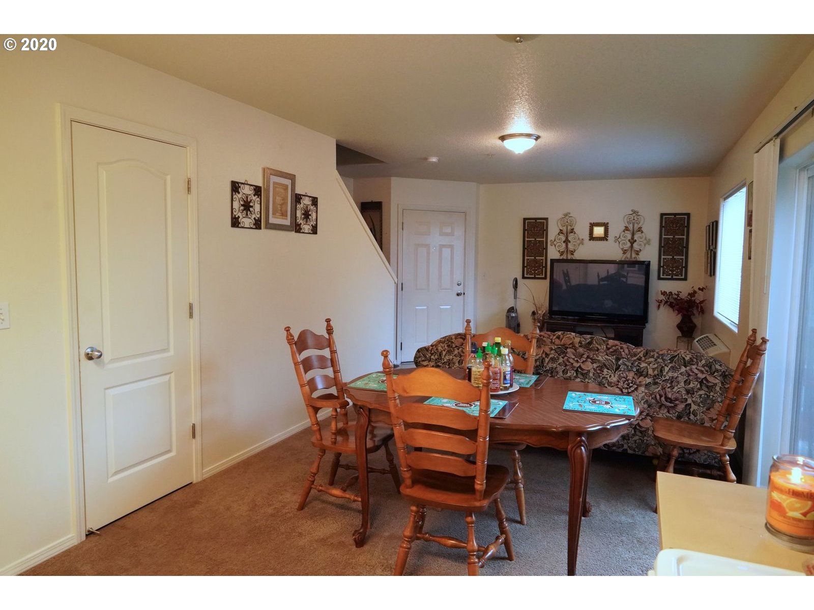 Photo #3: 20269606 Listing 