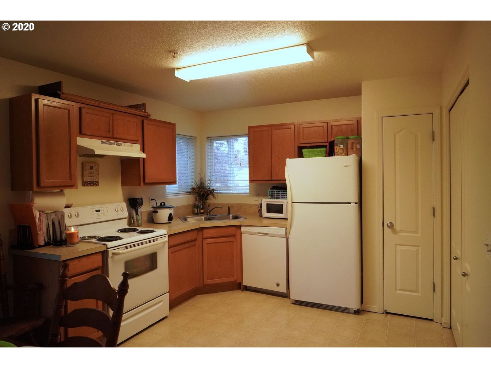 Photo #4: 20269606 Listing 
