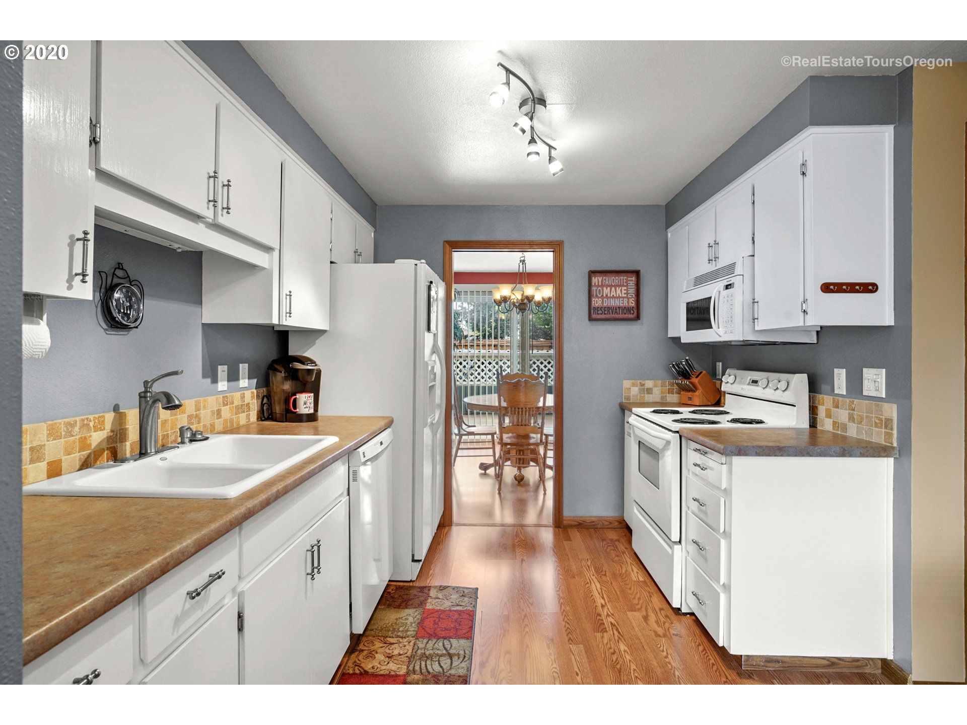 Photo #4: 20270346 Listing 