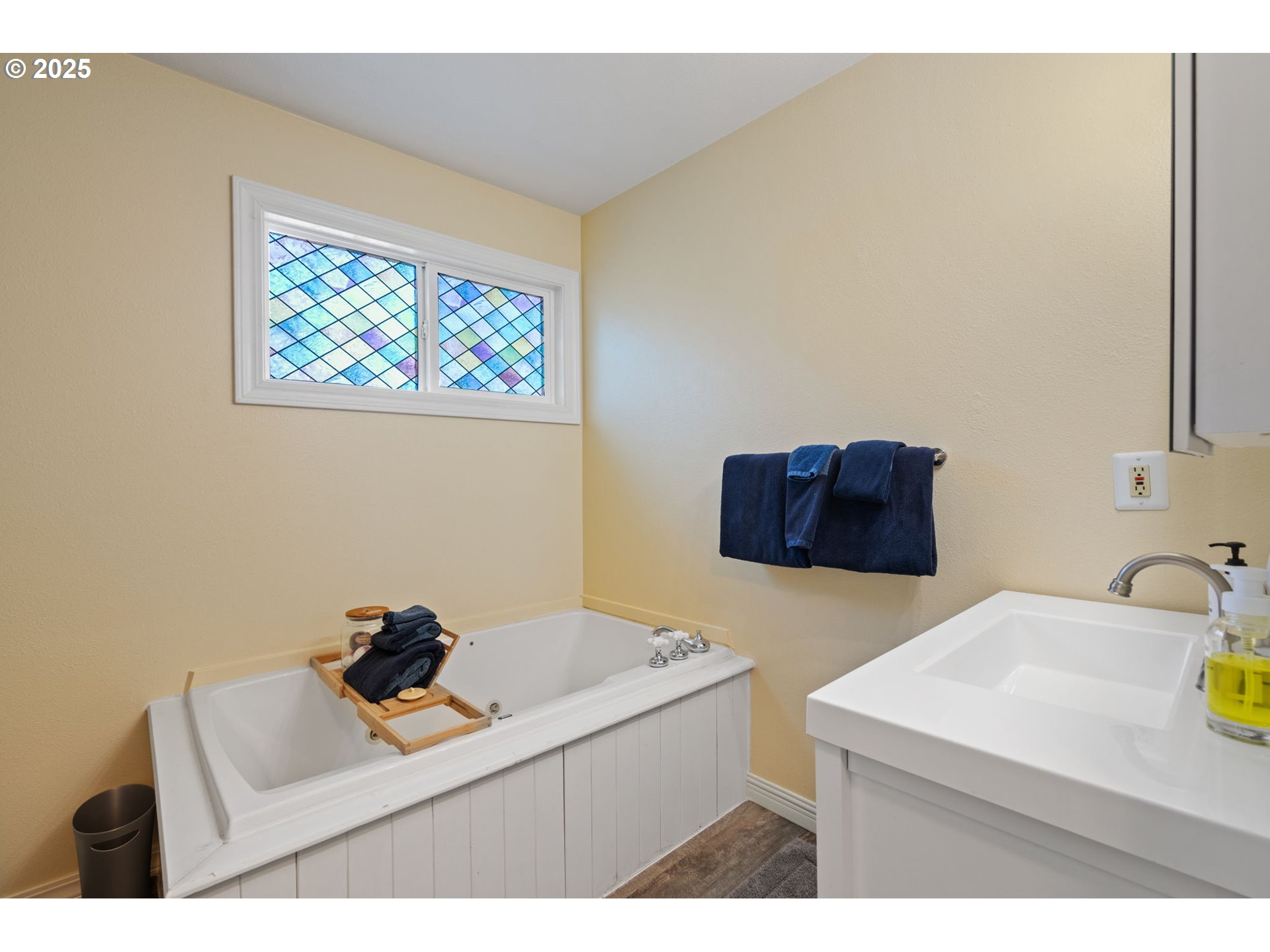 259 S PACIFIC ST, Rockaway Beach, OR, 97136