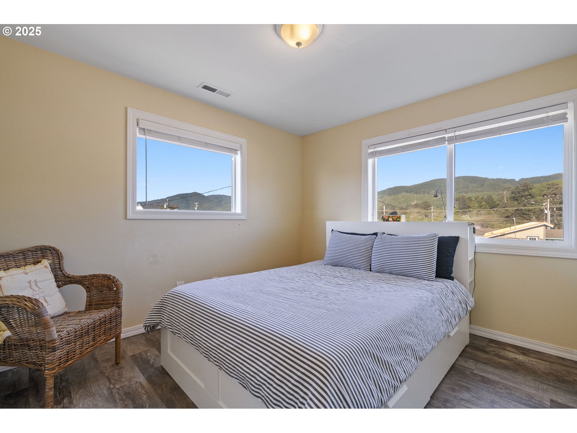 259 S PACIFIC ST, Rockaway Beach, OR, 97136