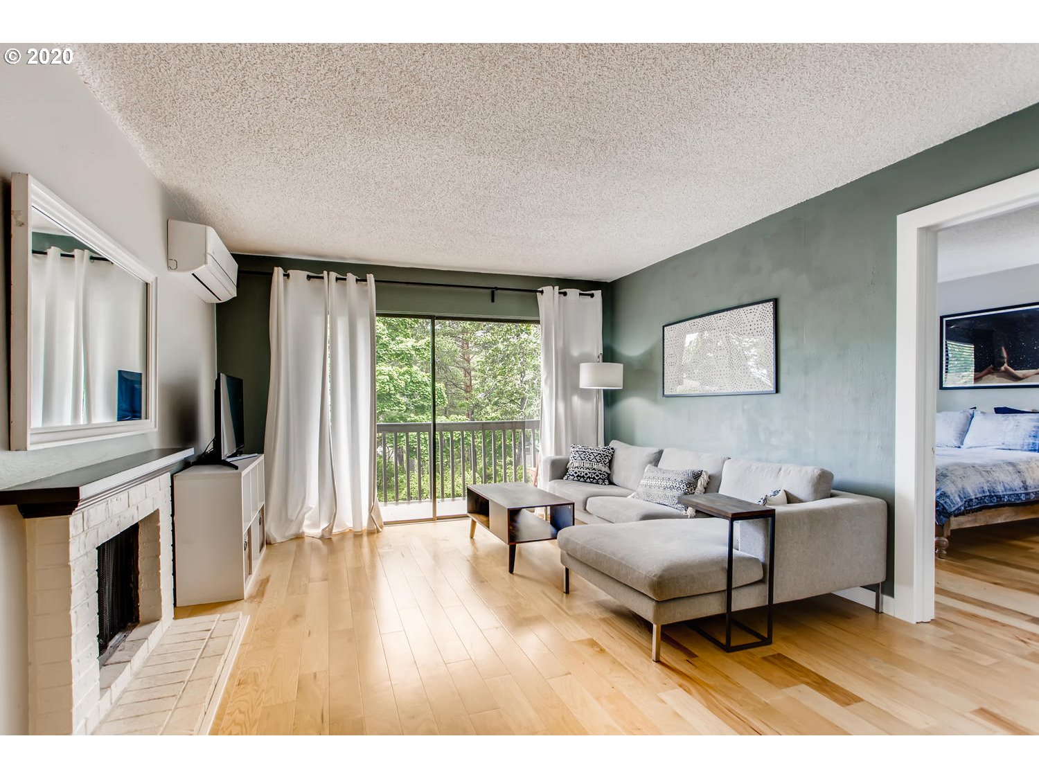 Photo #3: 20281423 Listing 